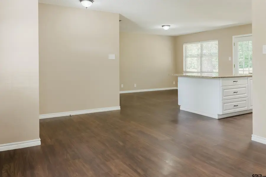 416 Hillcreek Dr, Whitehouse, TX 75791 - #3