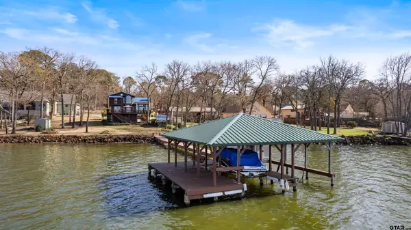 20848 Bay Shore Dr, Flint, TX 75762