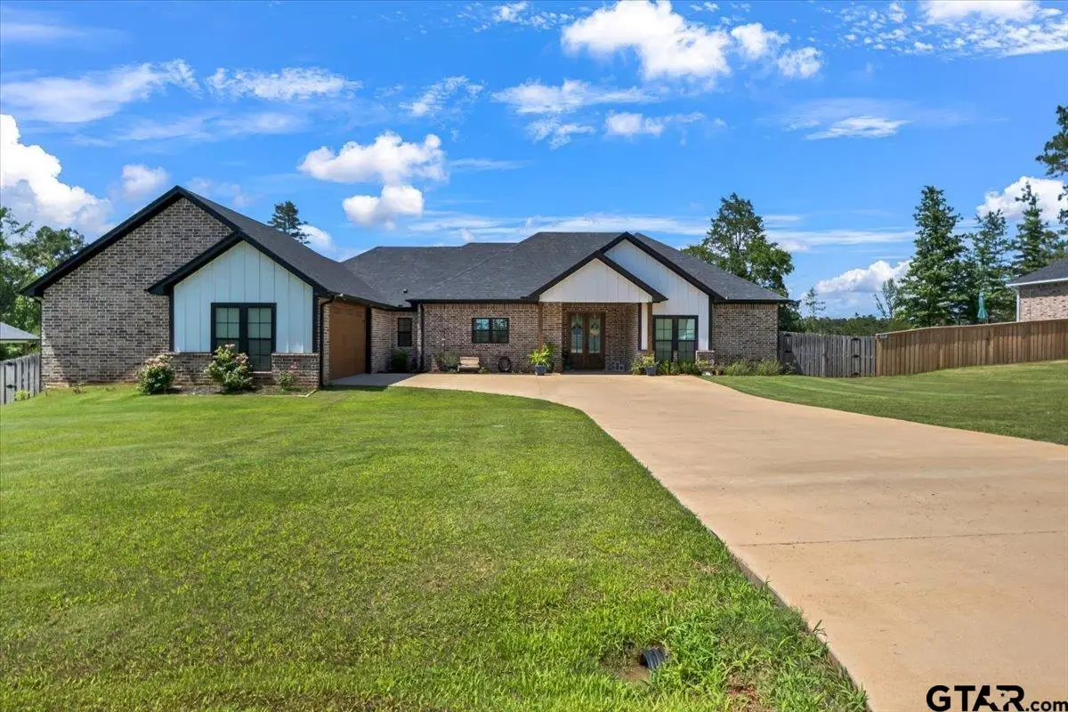 18329 Timber Oaks Dr, Lindale, TX 75771 - #1