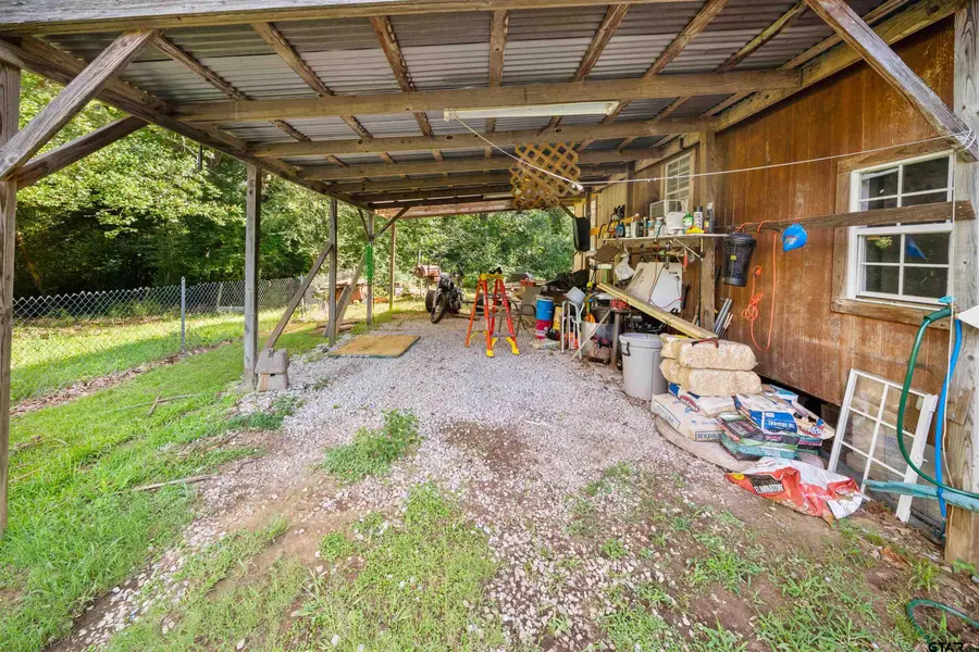 2909 Laura Lee Ln, Kilgore, TX 75662 - #2