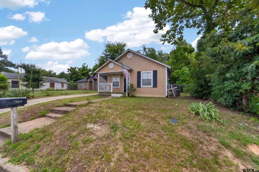 2104 W Robbins, Tyler, TX 75702 - #2