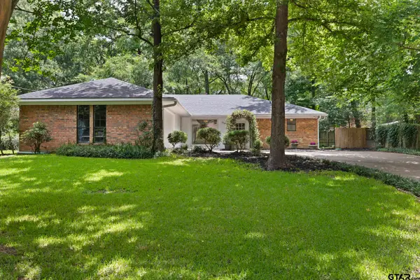 1743 Barbara Ct, Hideaway, TX 75771