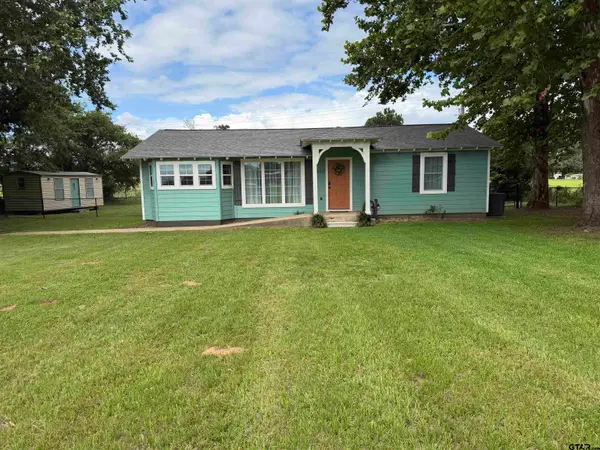 1833 CR 3111, Jacksonville, TX 75766