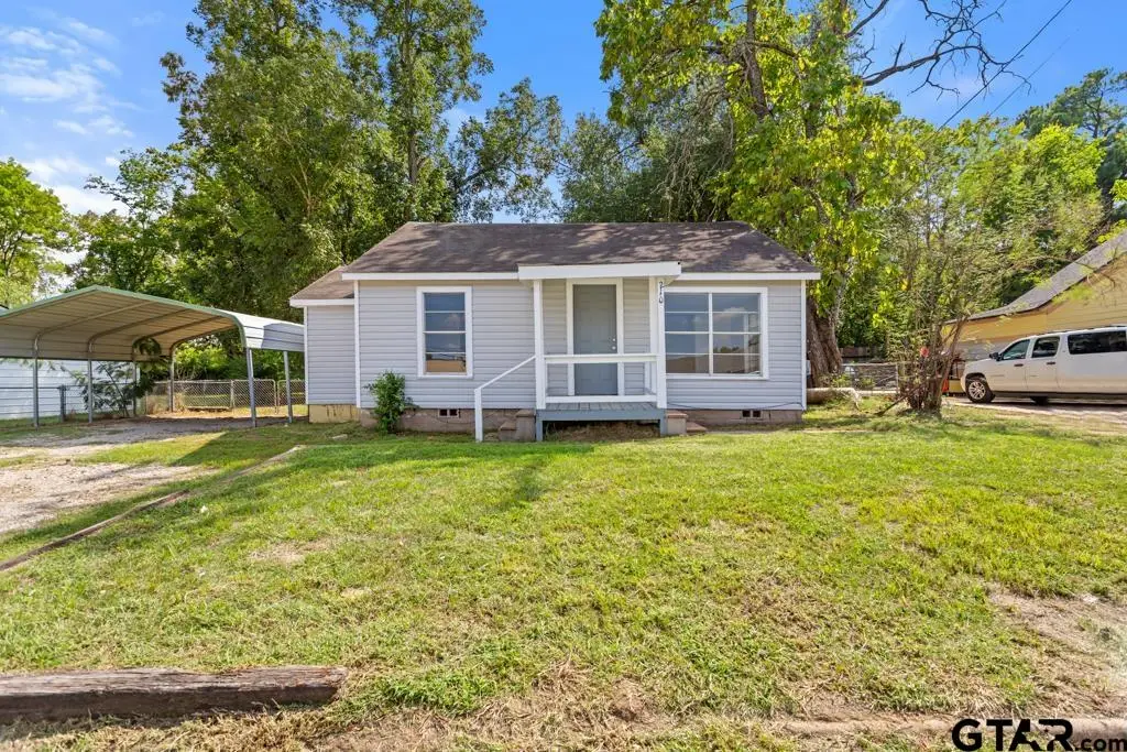 210 Cooper, Lindale, TX 75771 - #1