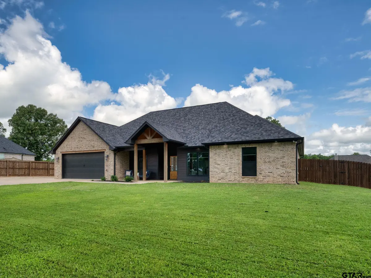 8822 County Road 152 W, Bullard, TX 75757 - #1