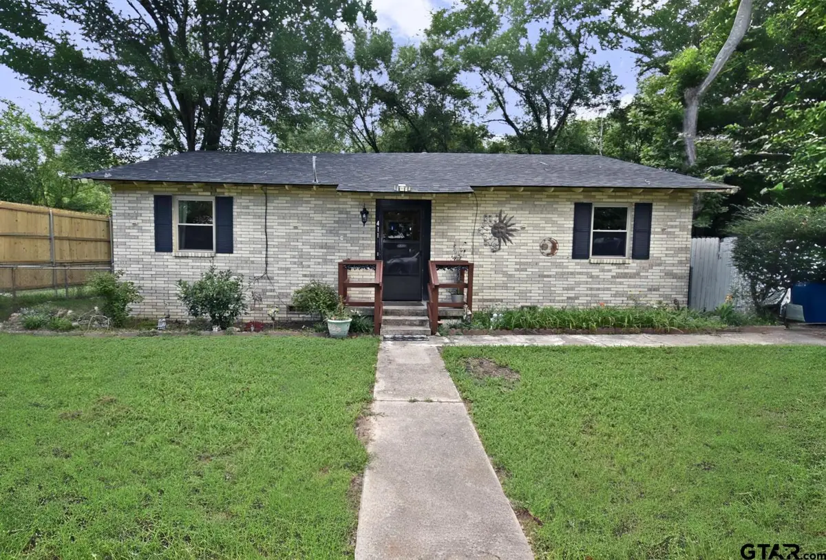 411 N Winnsboro St, Quitman, TX 75783 - #1