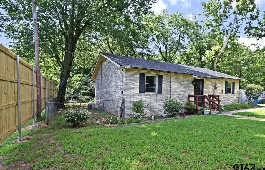 411 N Winnsboro St, Quitman, TX 75783 - #2