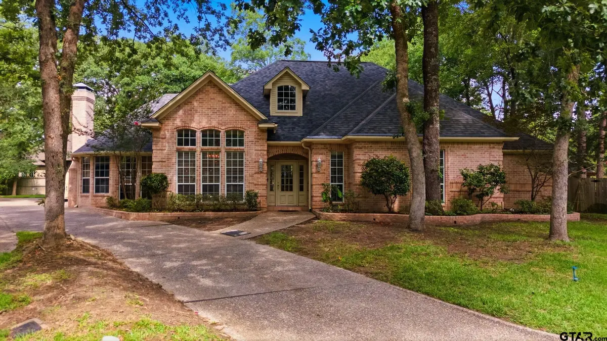 4117 Hollow Oak Circle, Tyler, TX 75707 - #1