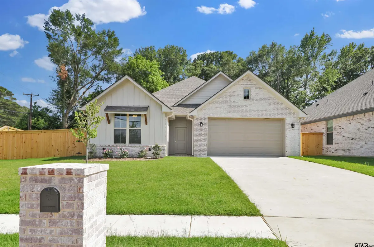 3065 Guinn Farms Rd, Tyler, TX 75707 - #1
