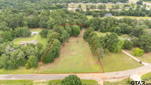 17066 Creekside, Lindale, TX 75771