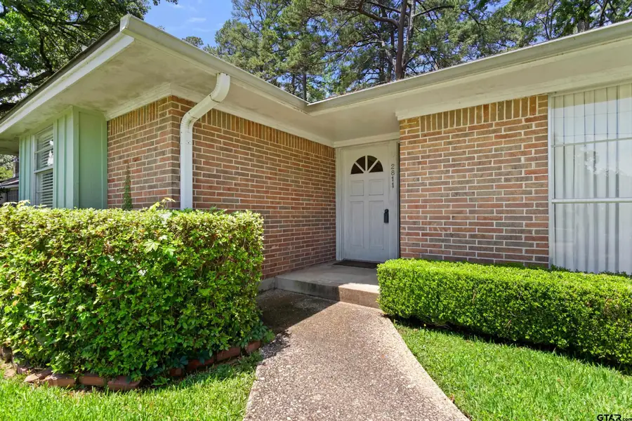 2811 Yorktown Dr., Tyler, TX 75701 - #2