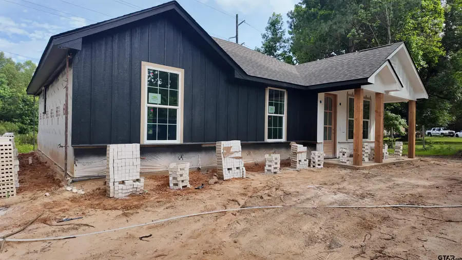 620 S Railroad, Troup, TX 75789 - #2
