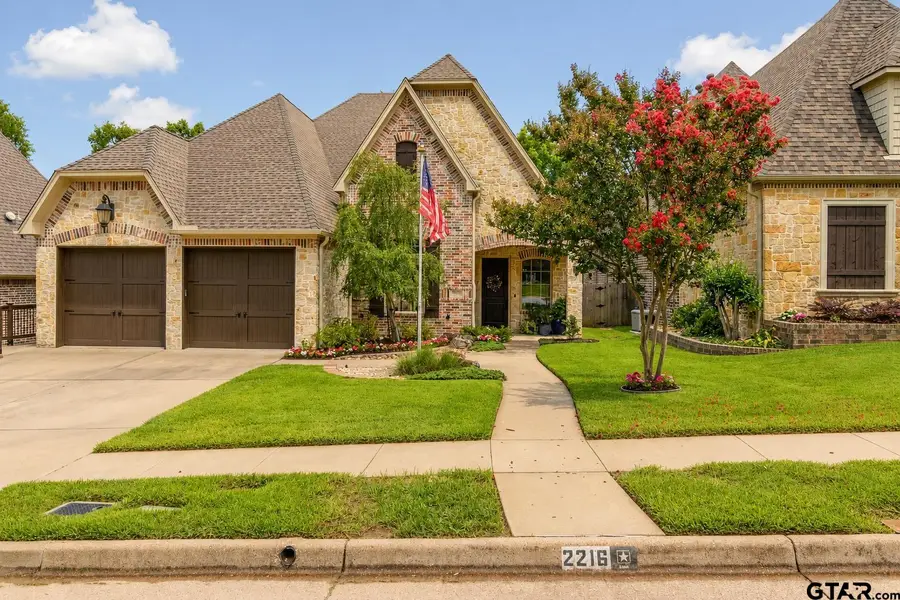2216 Thornwood, Tyler, TX 75703 - #2