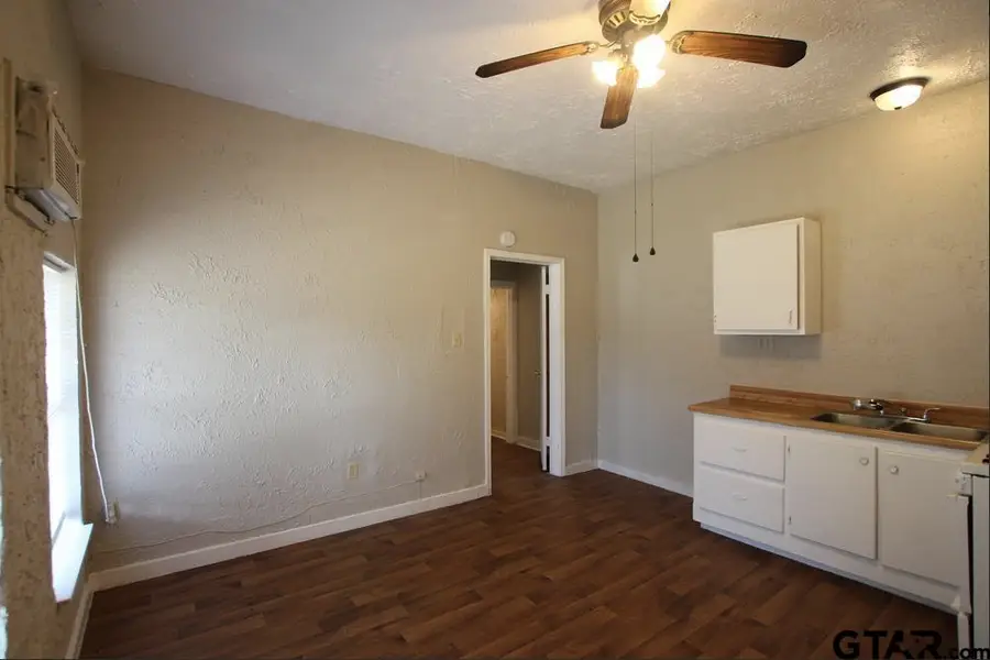 1010 Bennett Ave Unit D, Tyler, TX 75701 - #3