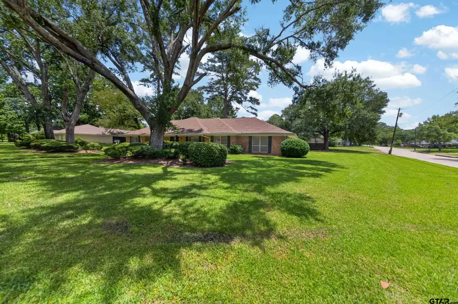 8240 Baylor Dr, Tyler, TX 75703 - #3