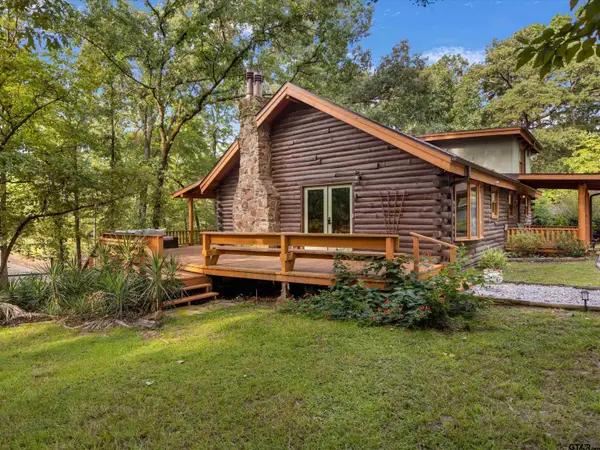 220 Dale, Avinger,  75630