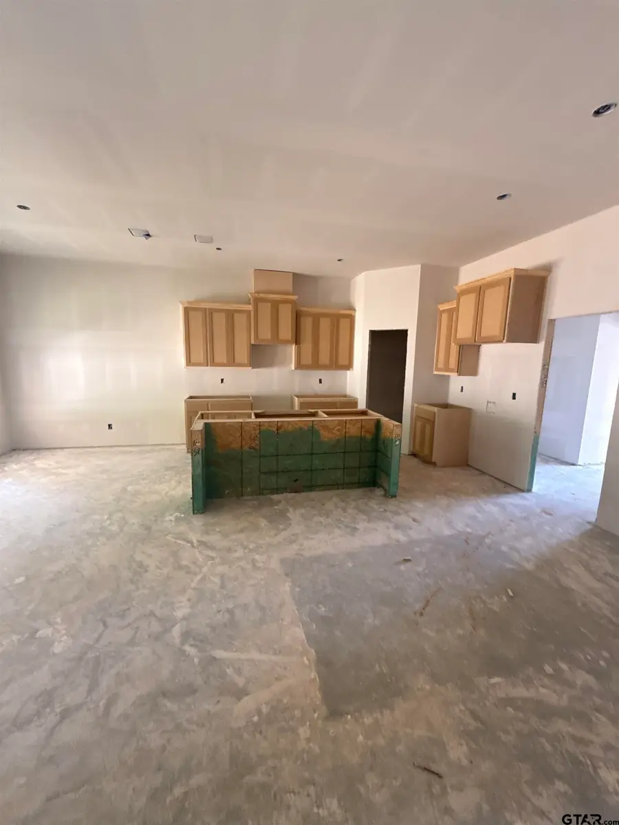 7929 Greenhill Drive, Tyler, TX 75703 - #2