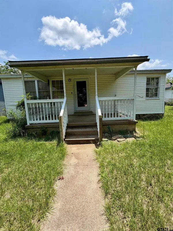 194 N Green Street, Hawkins,  75765