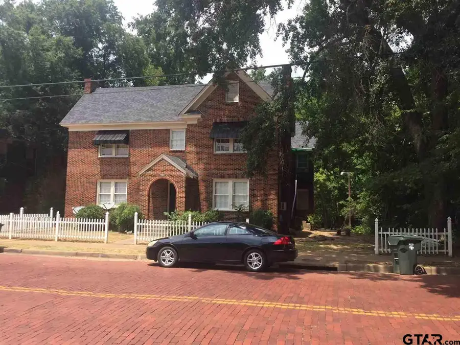 621 W Houston Apt 1, Tyler, TX 75701 - #3