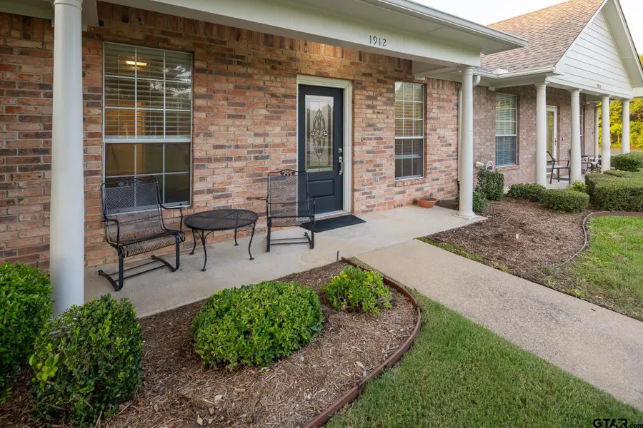 1912 Hollylake Circle, Tyler, TX 75703 - #3