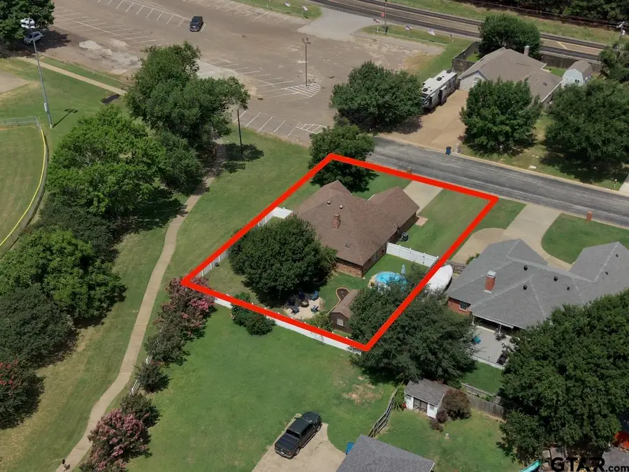 643 Winchester Drive, Chandler, TX 75758 - #2