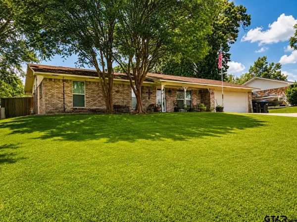 1704 Eastwood St., Longview,  75604