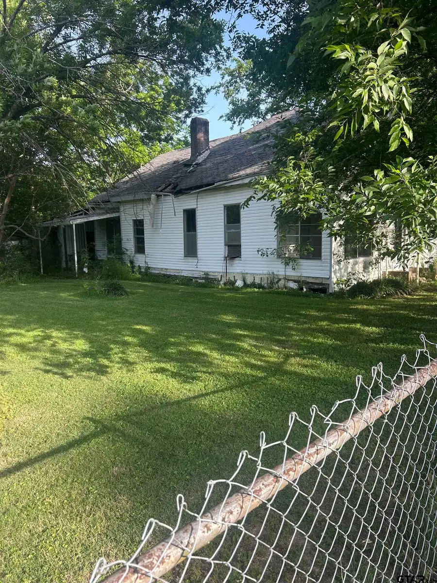 211 N 7th, Talco, TX 75487 - #2