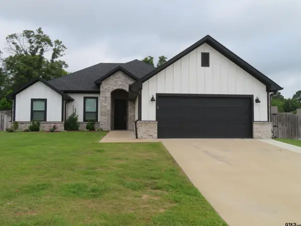 403 Deer Point Cove, Chandler,  75758