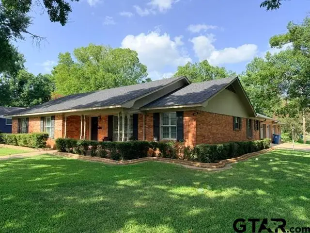 926 Circle Dr., Jacksonville, TX 75766 - #2
