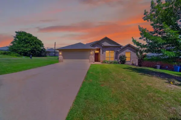 964 Redbud Ln, Bullard,  75757
