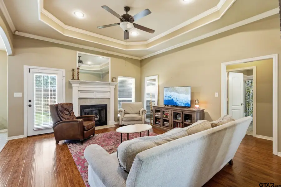 104 Charles, Lindale, TX 75771 - #3