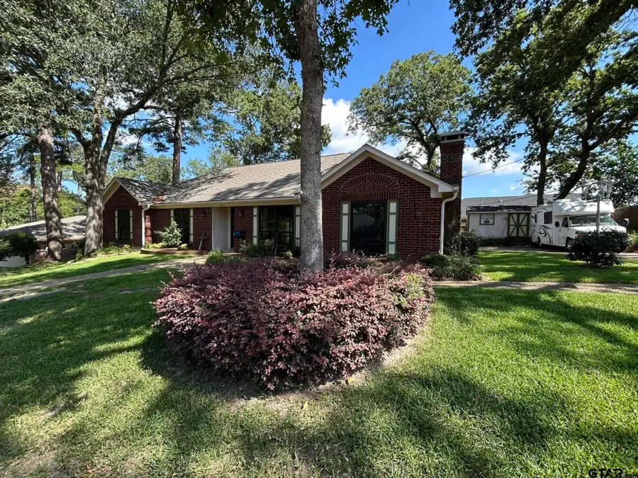 808 Elaine Dr, Tyler, TX 75703 - #3