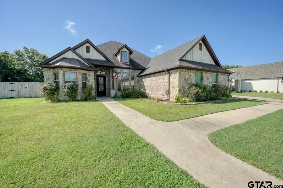 440 Coventry St, Bullard, TX 75757 - #2