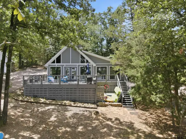 108 E Barker Creek Dr, Scroggins,  75480
