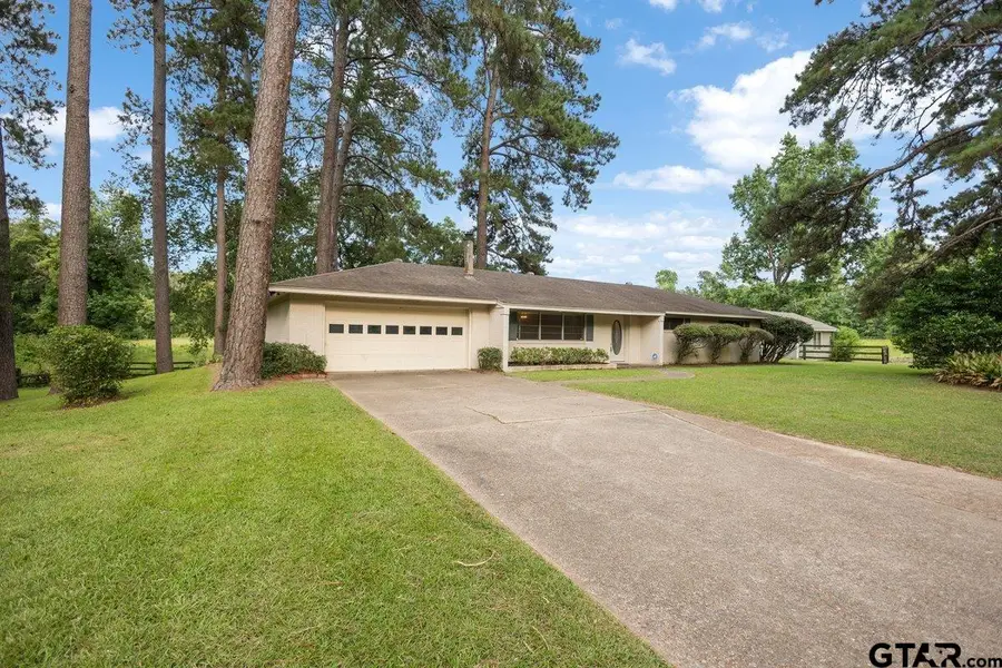 1208 N St. Mary St., Carthage, TX 75633 - #3