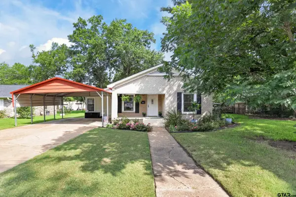 107 Charles Street, Crockett,  75835