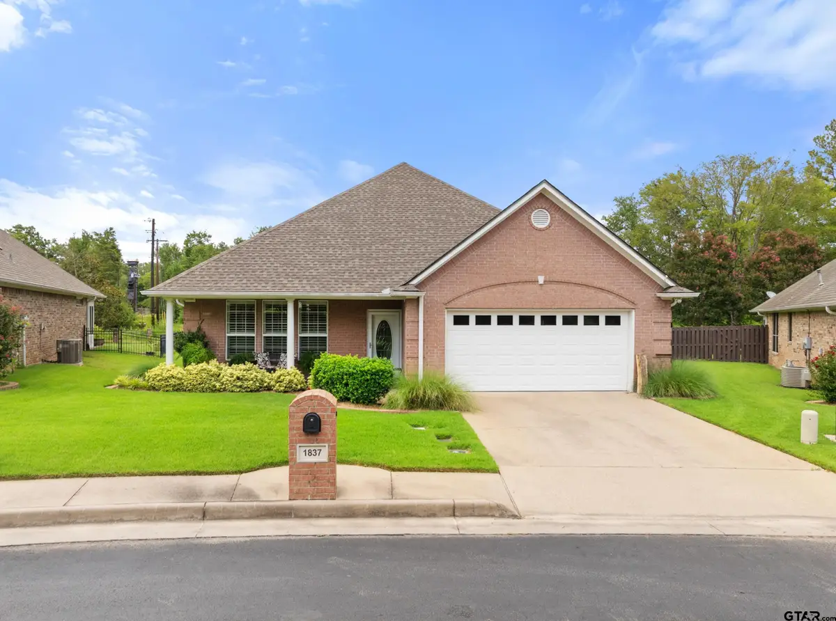 1837 Hollylake Cir., Tyler, TX 75703 - #1