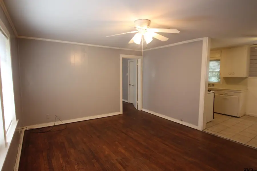 518 W. Charnwood Unit A, Tyler, TX 75701 - #2