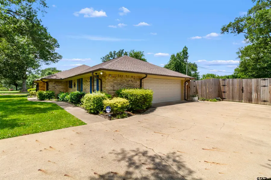 2209 Monica Ln, Palestine, TX 75803 - #3