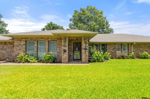 507 Ridgeway, Chandler,  75758