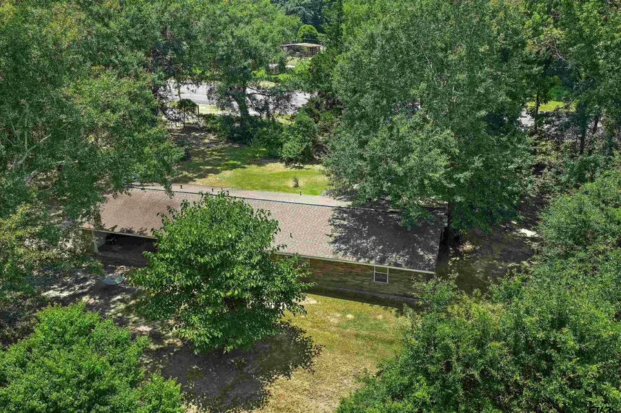 4610 N Us Hwy 79, De Berry, TX 75639 - #3