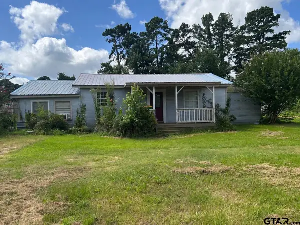 10836 N Hwy 79, DeBerry,  75639