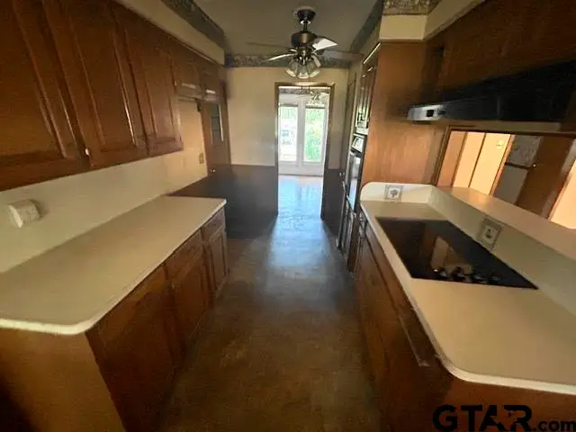 1006 Jeffrey Dr, Tyler, TX 75703 - #3