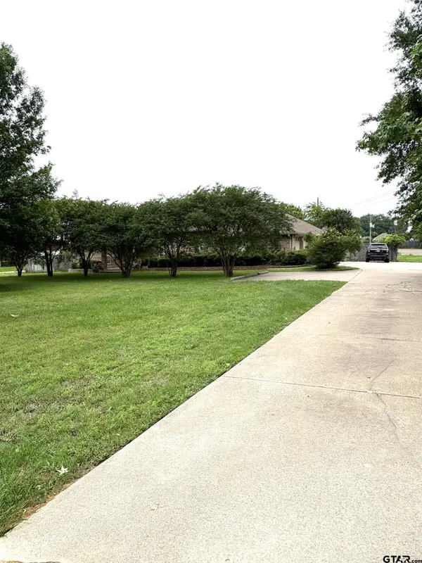 1871 Hagan Rd., Whitehouse,  75791