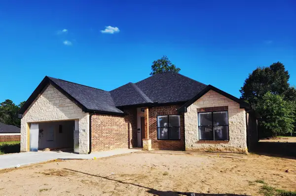 426 Deer Point Cove, Chandler,  75758