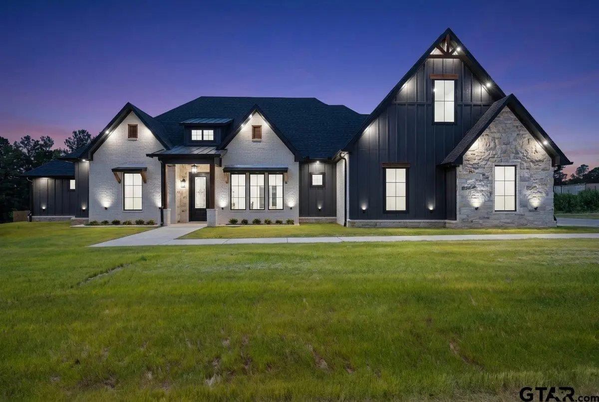 17402 Woodcrest Cir, Lindale, TX 75771 - #1