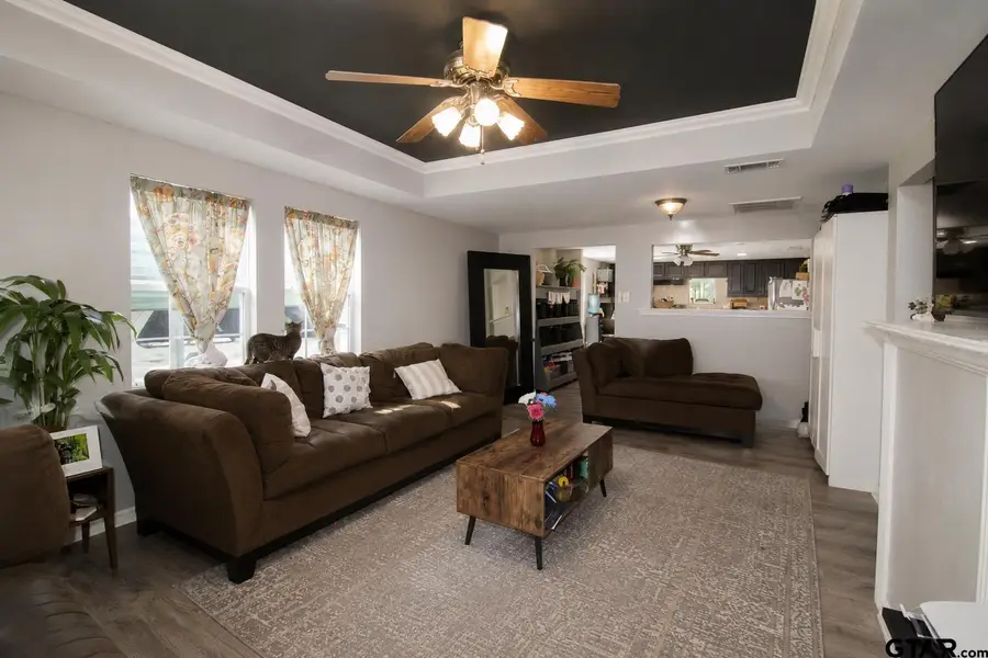 404 Monroe St, Jacksonville, TX 75766 - #3