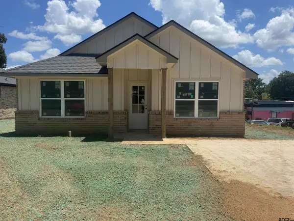 912 Nell Ave, Tyler,  75701