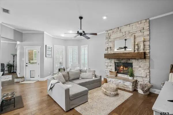 1807 Mill Creek Road, Canton,  75103