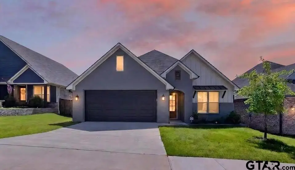 7012 Hillside Ave, Tyler, TX 75707 - #1